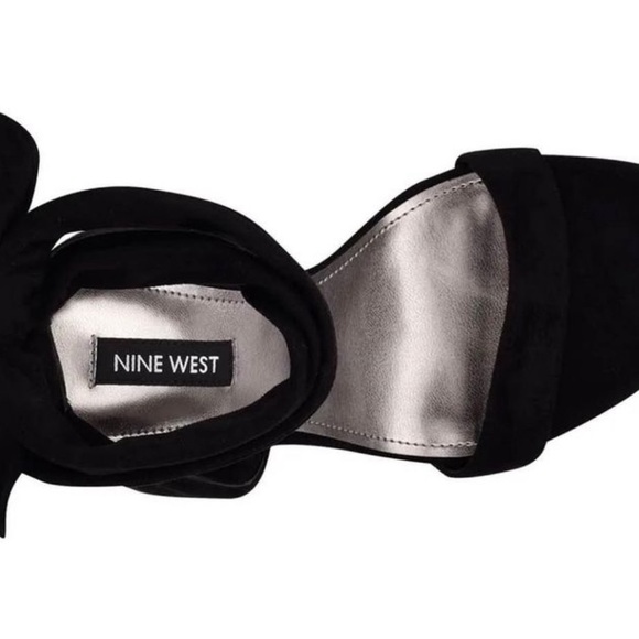 NINE WEST
Women's Kelsie Ankle Wrap Dress Sandals 7.5 - Picture 3 of 4